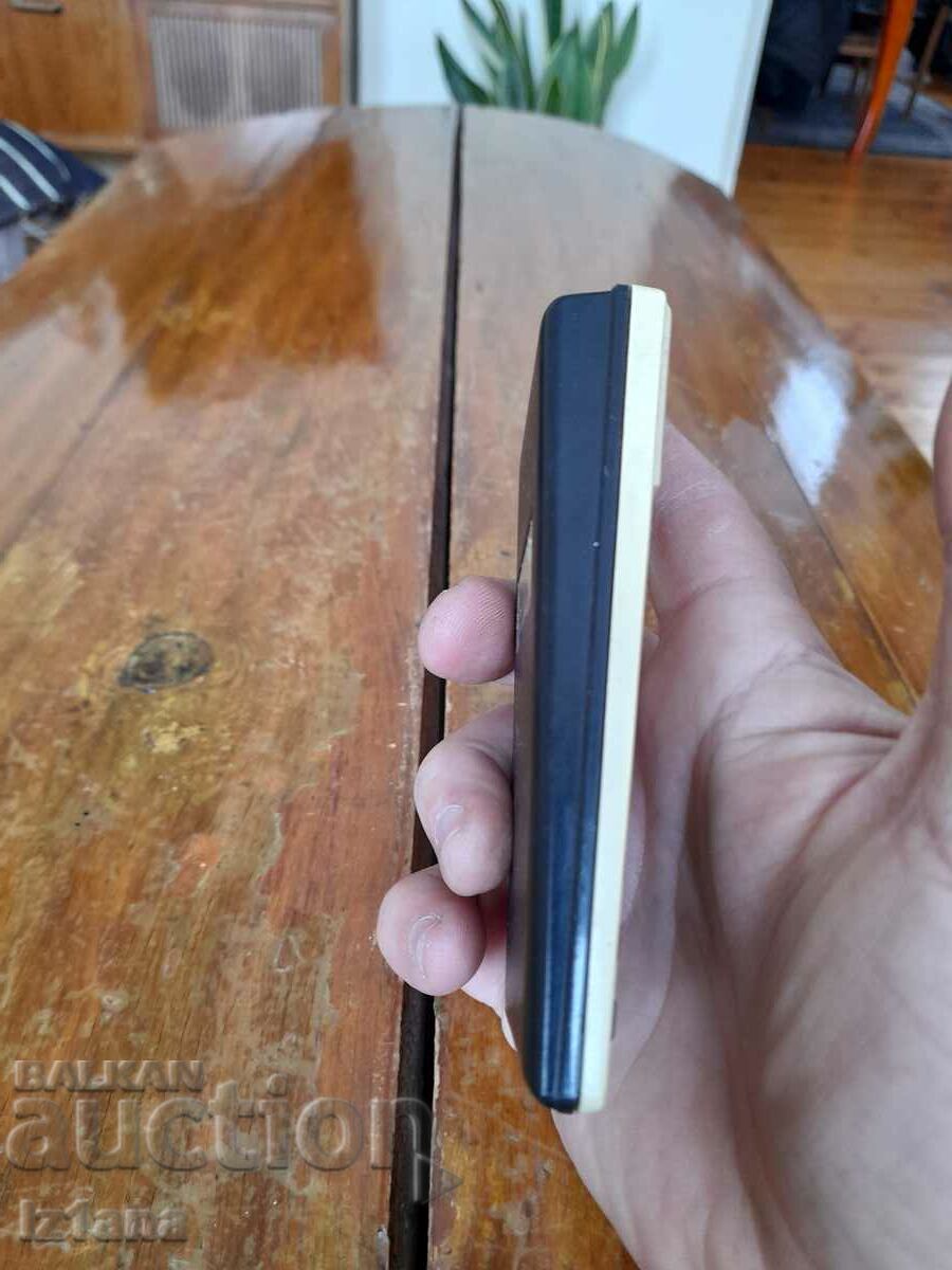 Livrarea Vechiul calculator Privileg