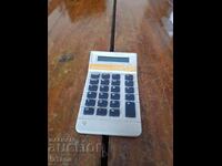 Стар калкулатор Texas Instruments