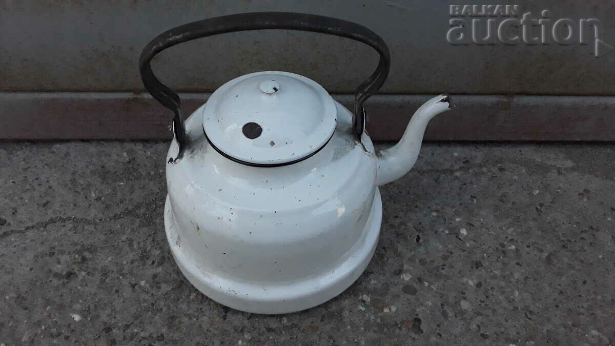 retro vintage primitive kettle OBORISHTE 1966