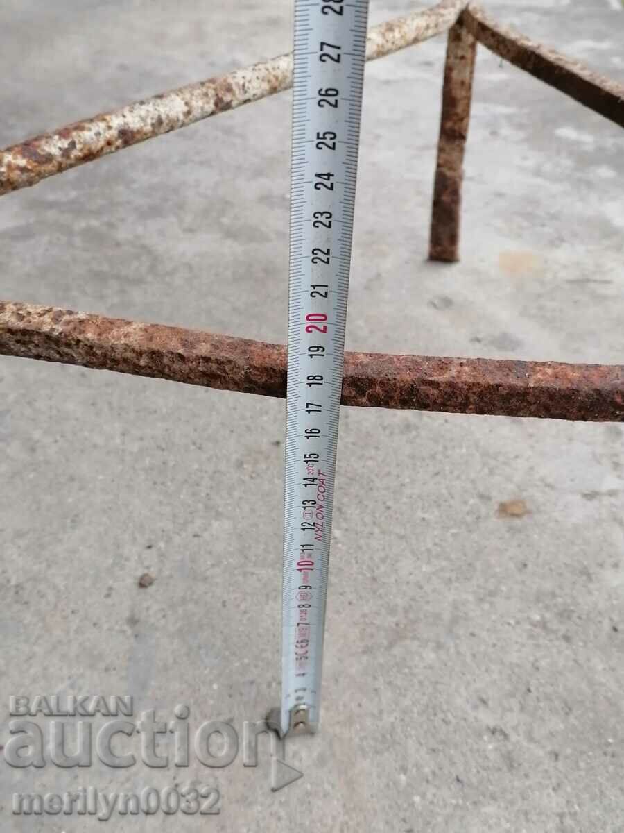 Auction  An antique wrought iron soot hearth grilled pyruvic wrought iron