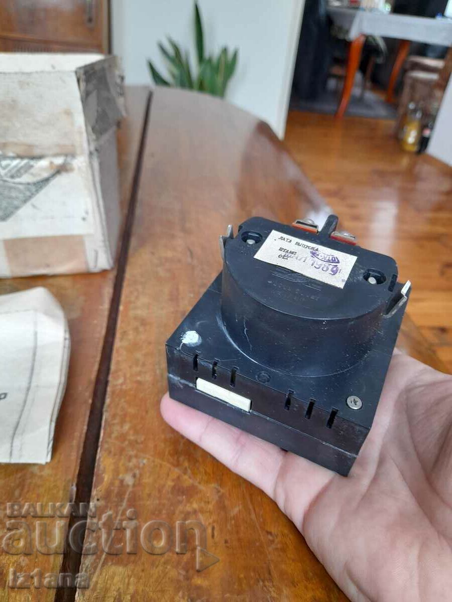 Delivery of Old SRS-300-2 lighting regulator