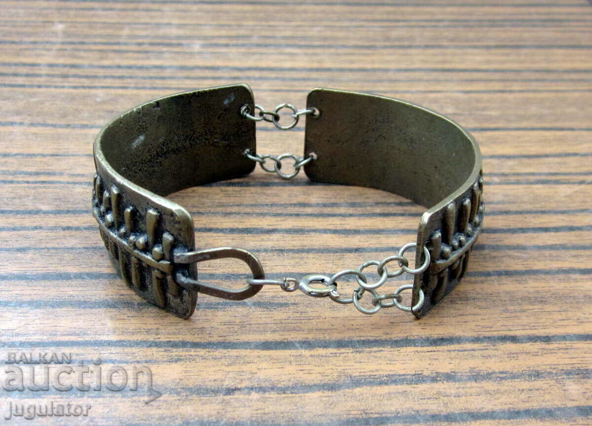 Auction old Bulgarian folk bronze women's bracelet jewelry Auction old Bulgarian folk bronze women's bracelet jewelry