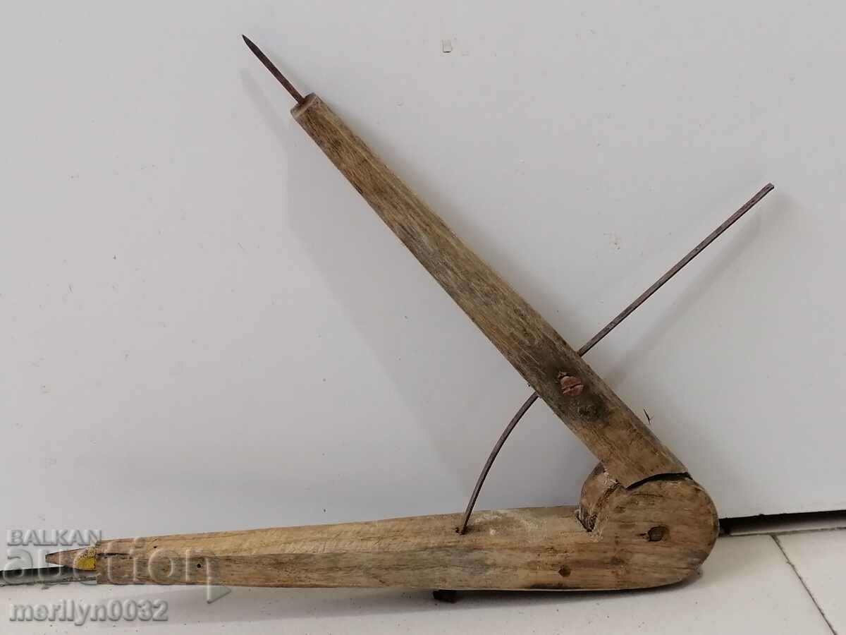 Old carpentry, wood, wooden, primitive - 6 Old carpentry, wood, wooden, primitive - 6