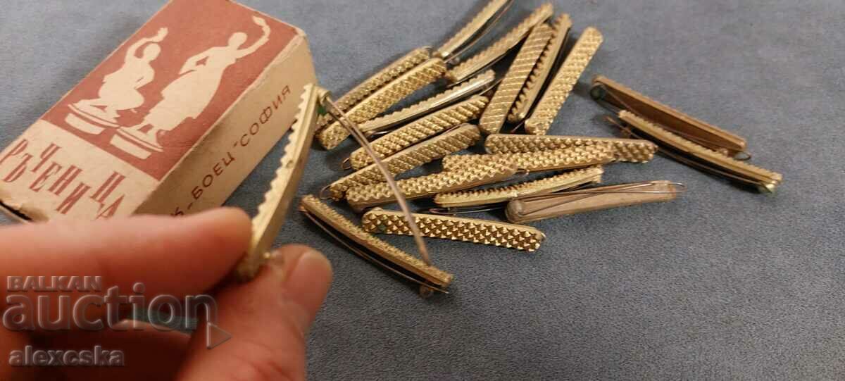 Soc set of hair clips - 5 Soc set of hair clips - 5