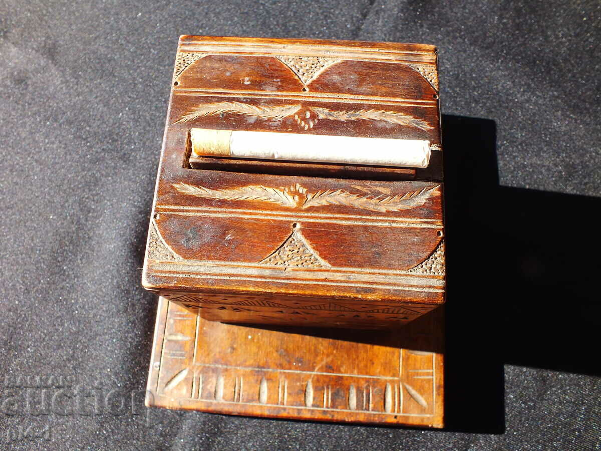 Cigarette box "Tabakera"