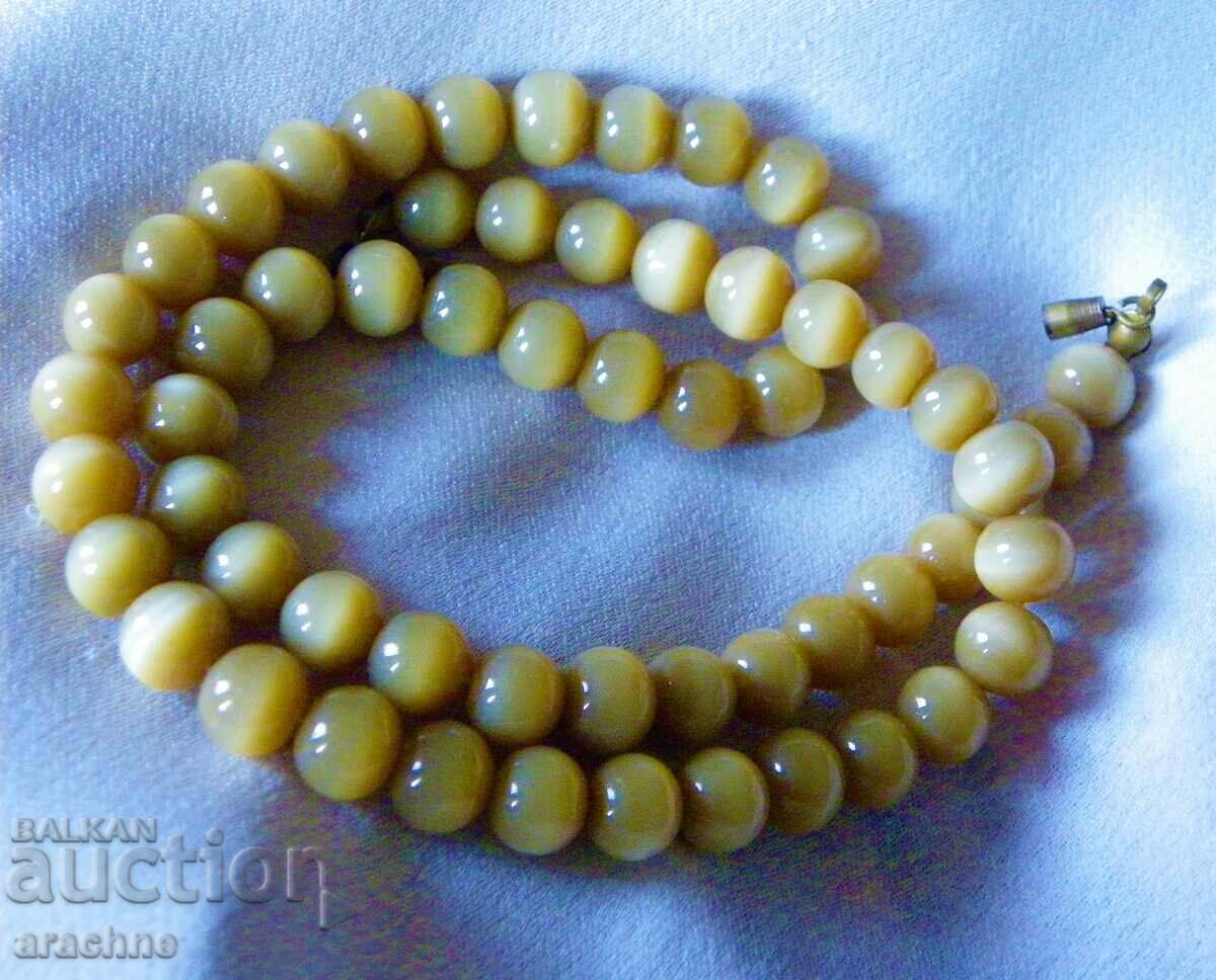 Delivery of Vintage Cat's Eye Chrysoberyl-Zymophane Necklace Delivery of Vintage Cat's Eye Chrysoberyl-Zymophane Necklace