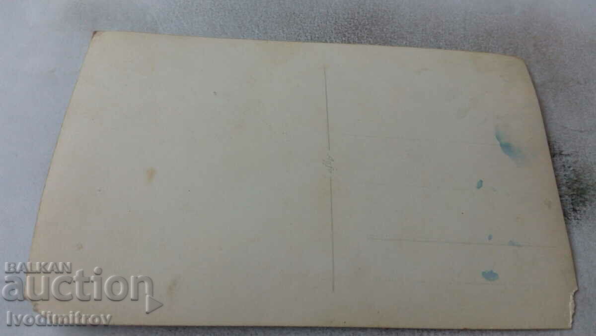 Photo Officer and civilian faces with price 1.65 BGN | € 0.84 Photo Officer and civilian faces with price 1.65 BGN | € 0.84