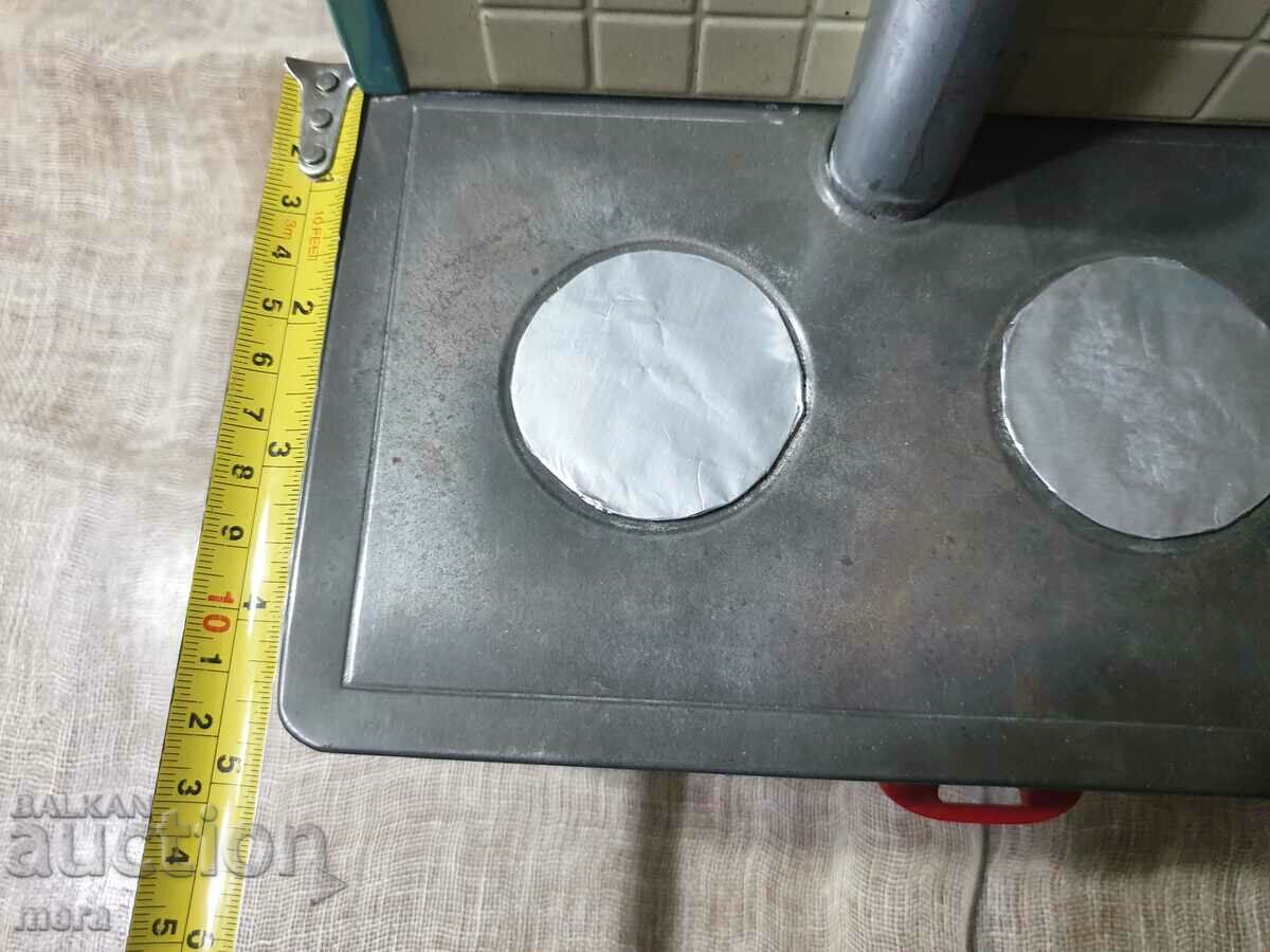 An old metal toy - a cooking stove - 7 An old metal toy - a cooking stove - 7