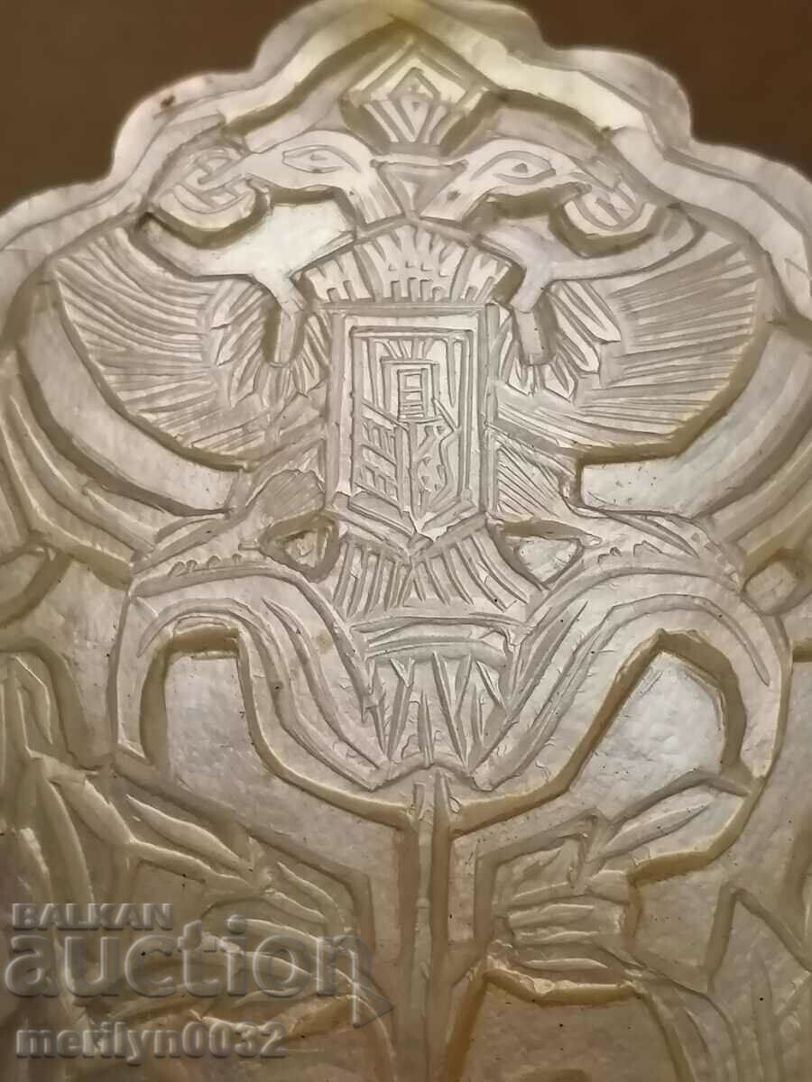 Medalion de panaj din sidef din mormântul lui Dumnezeu, Crăciun, cruce