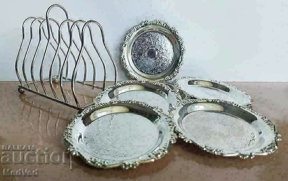 Комплект метални чинийки/подложки с цена 29.00 лв. | € 14.83 Комплект метални чинийки/подложки с цена 29.00 лв. | € 14.83