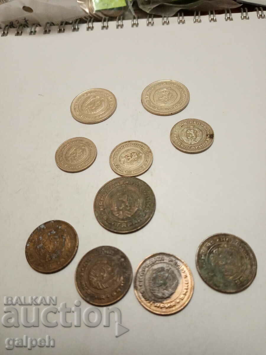 BULGARIA LOT 1974 - 10 pcs. - BGN 1.25 with price 1.25 BGN | € 0.64 BULGARIA LOT 1974 - 10 pcs. - BGN 1.25 with price 1.25 BGN | € 0.64