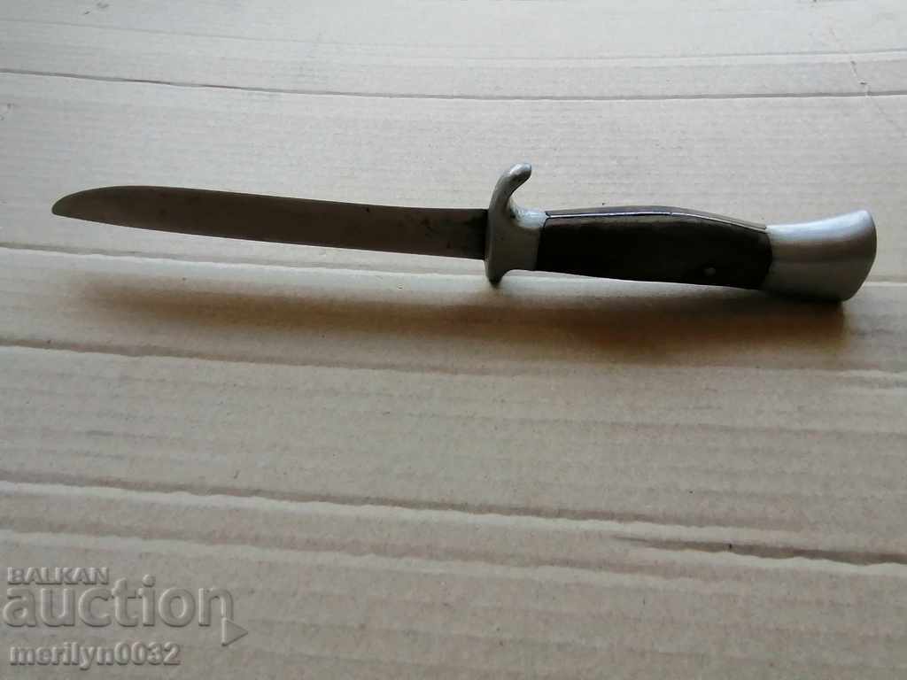 Auction An old knife with a Gabrovo blade in the middle of the 20th century Auction An old knife with a Gabrovo blade in the middle of the 20th century