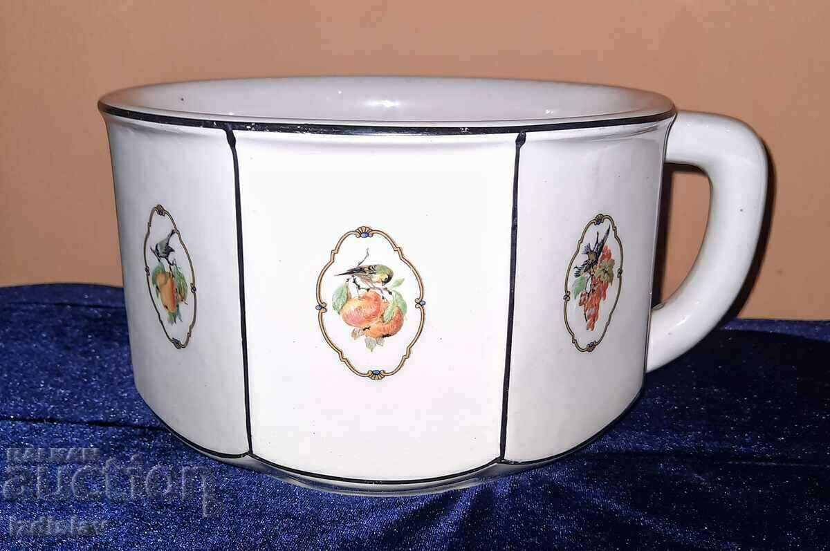 Auction  Porcelain night pot
