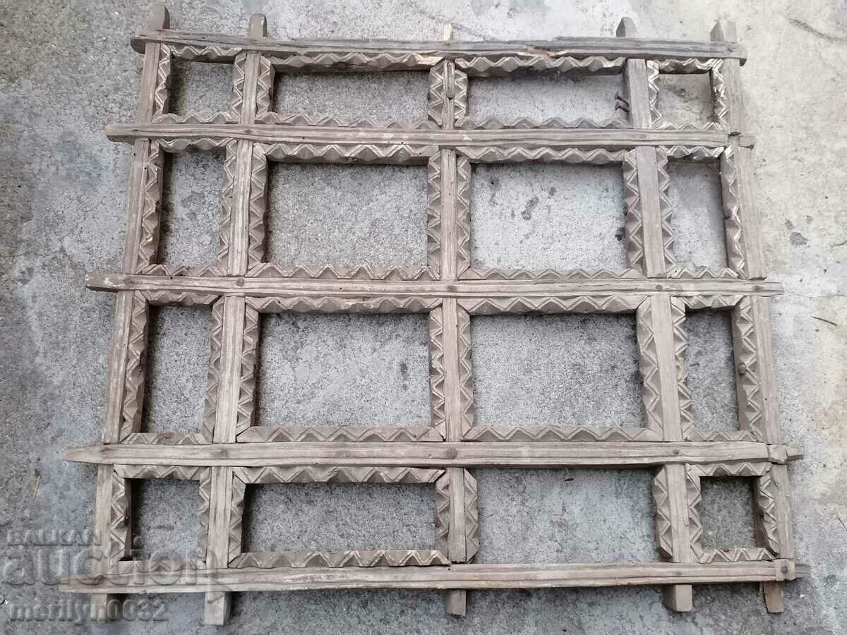 Frame shepherd carving early 20th in picture UNIQUE with price 45.00 BGN | € 23.01 Frame shepherd carving early 20th in picture UNIQUE with price 45.00 BGN | € 23.01