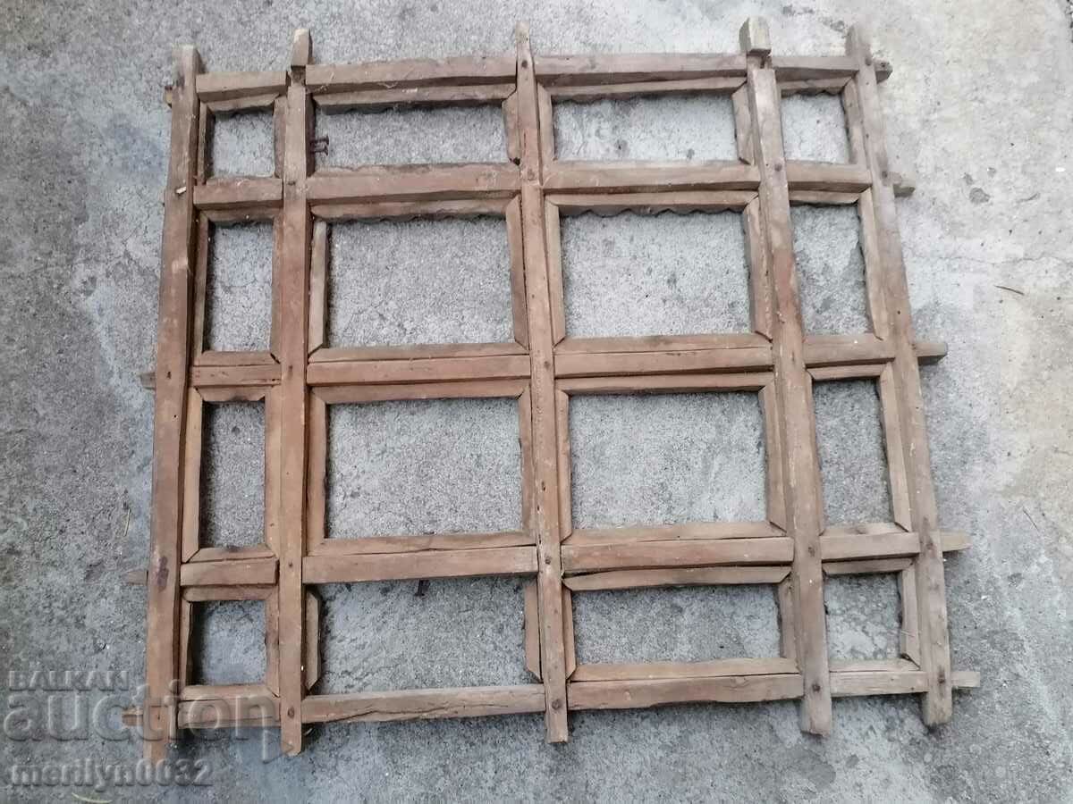 Аукцион Рамка овчарска дърворезба нач 20ти в снимка УНИКАТ