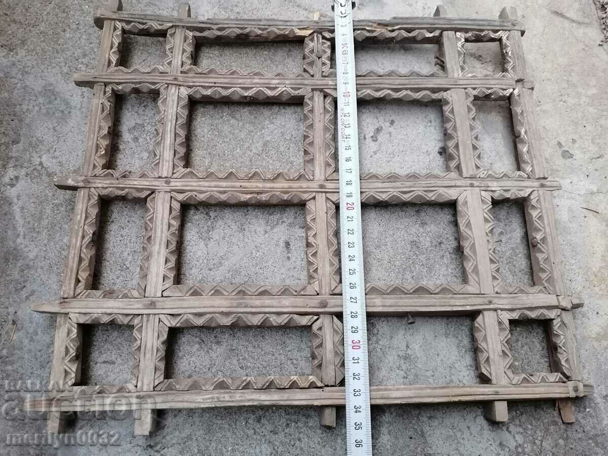 Доставка на Рамка овчарска дърворезба нач 20ти в снимка УНИКАТ