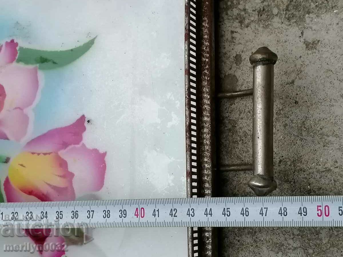 Delivery of Antique serving tray, platter, or plate from the 1930s Delivery of Antique serving tray, platter, or plate from the 1930s