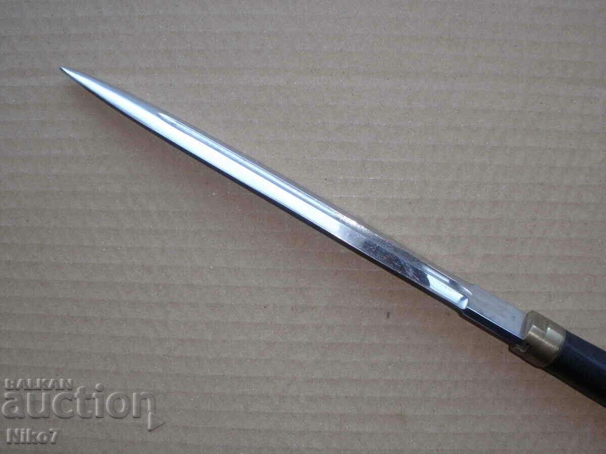 Auction Kortik Auction Kortik