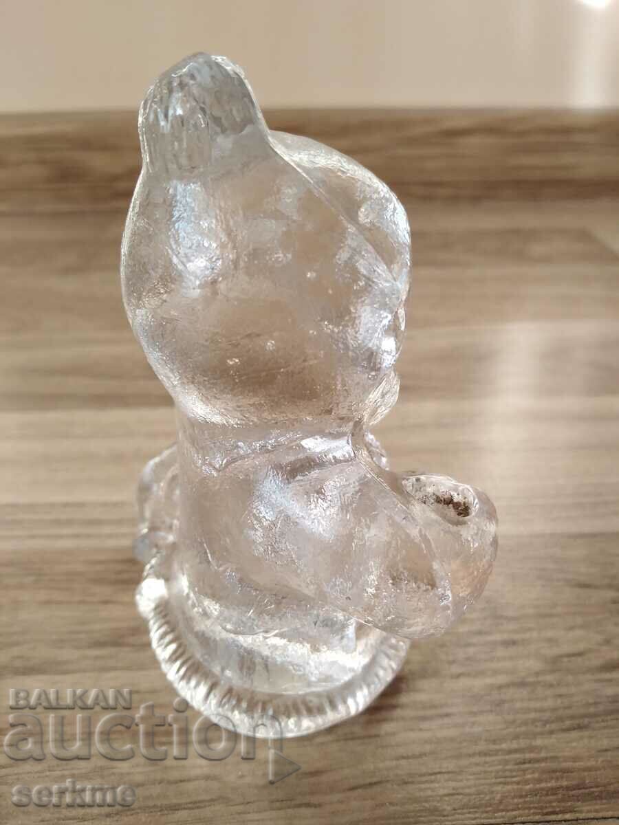 Delivery of Glass figure Delivery of Glass figure