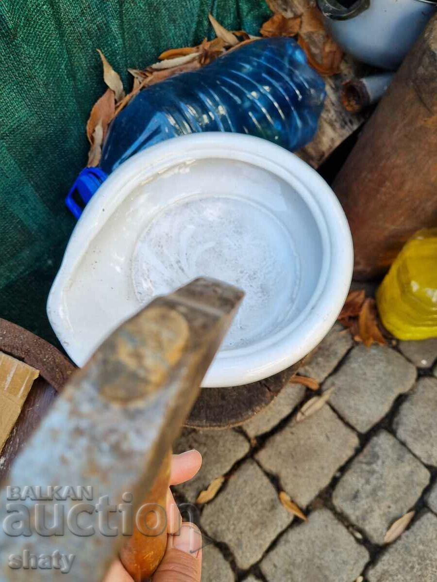 Delivery of Special hammer. A tool Delivery of Special hammer. A tool