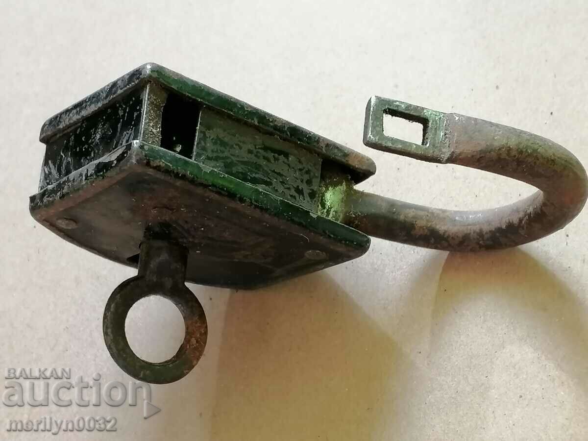 Old padlock with key, suitcase, padlock, latch, lock - 6