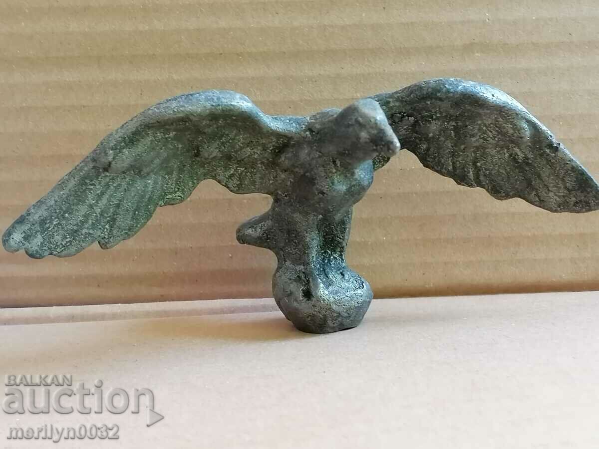 Figure eagle, plastic, staple for ink, night lamp with price 45.00 BGN | € 23.01 Figure eagle, plastic, staple for ink, night lamp with price 45.00 BGN | € 23.01