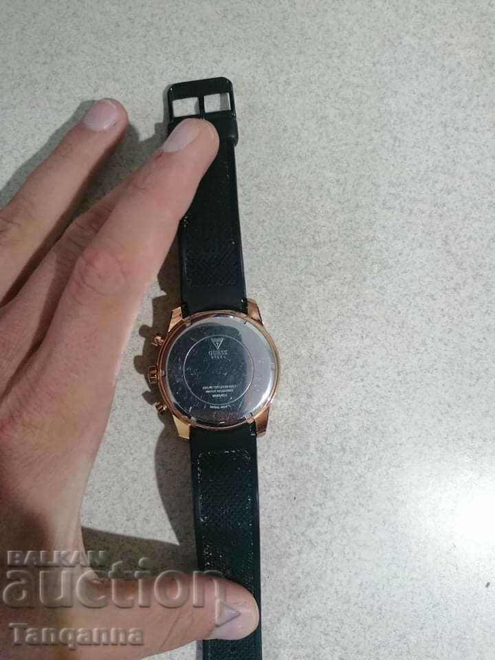 Аукцион Часовник Guess