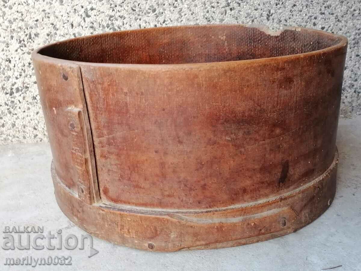 An authentic, authentic crank with price 68.00 BGN | € 34.77 An authentic, authentic crank with price 68.00 BGN | € 34.77