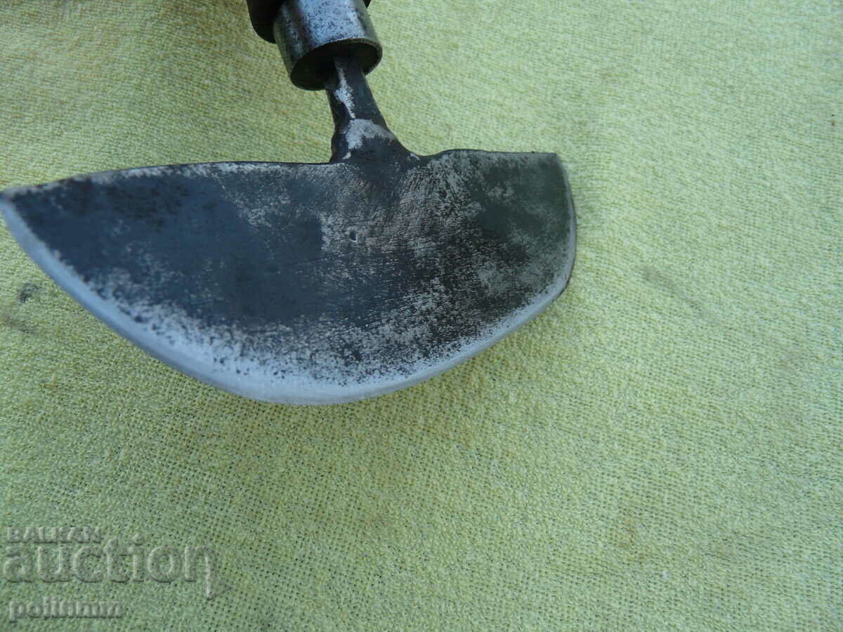 Old Sarakian knife - 17 with price 35.00 BGN | € 17.90 Old Sarakian knife - 17 with price 35.00 BGN | € 17.90