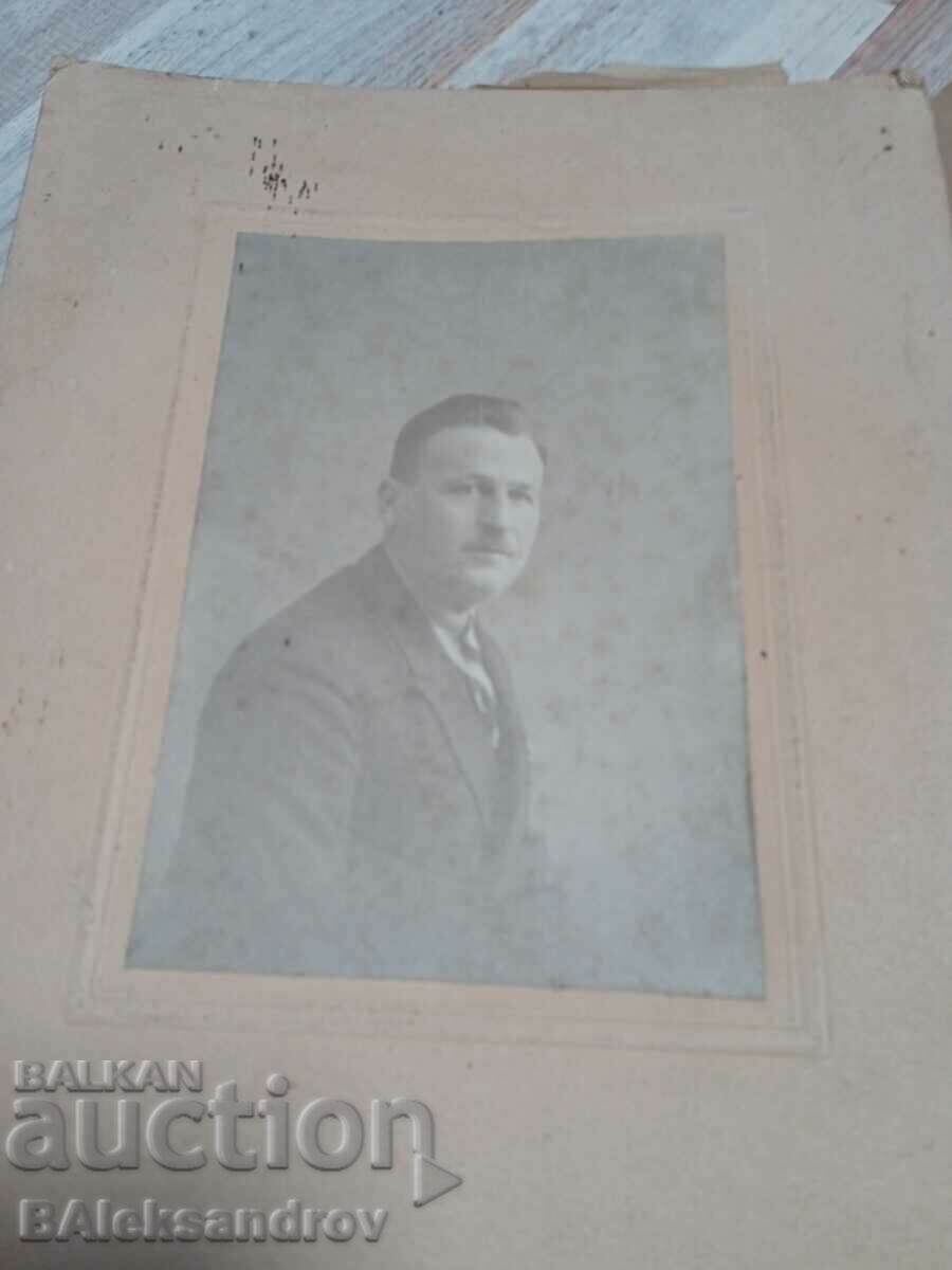 Lot of old photos, thick cardboard with price 5.00 BGN | € 2.56 Lot of old photos, thick cardboard with price 5.00 BGN | € 2.56