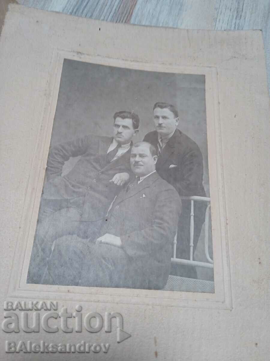 Auction Lot of old photos, thick cardboard Auction Lot of old photos, thick cardboard