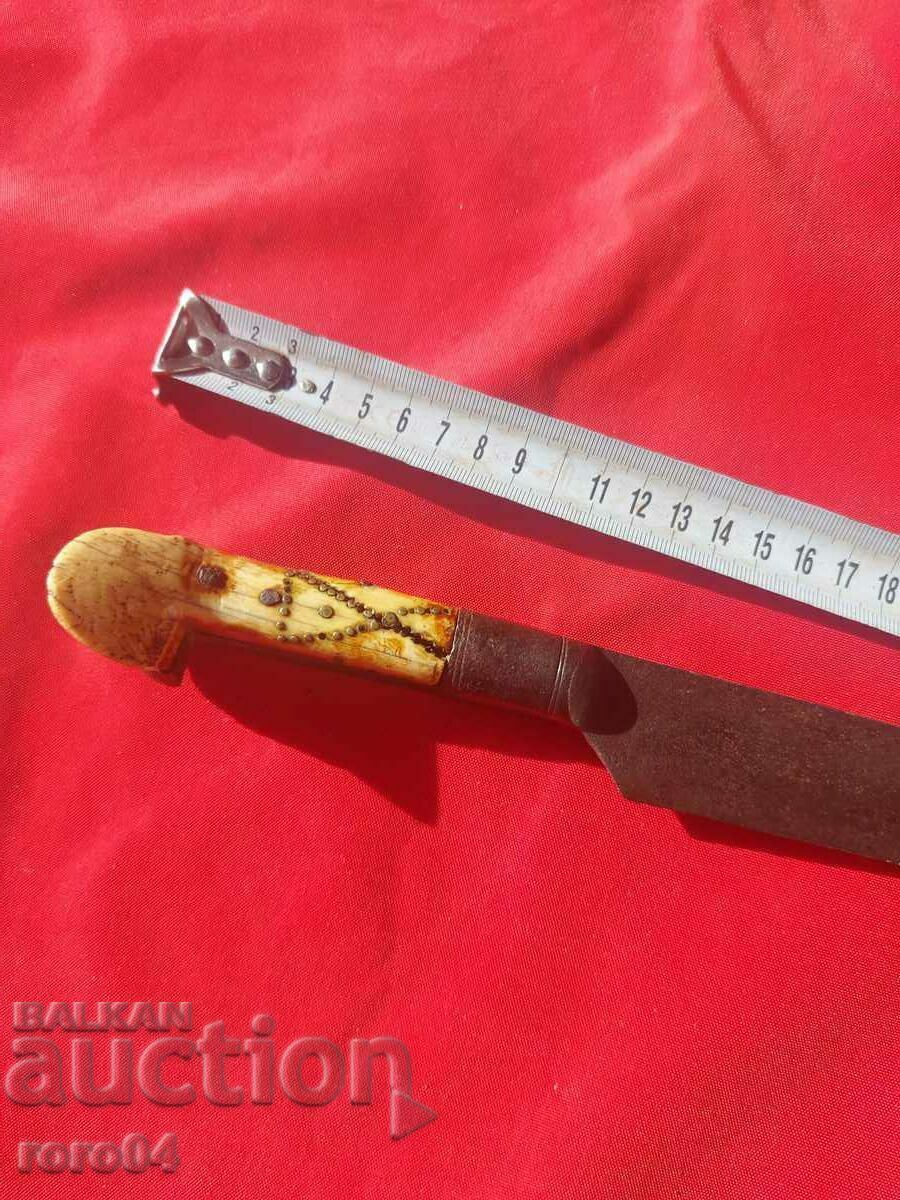 YATAGAN - OTTOMAN with price 1790.00 BGN | € 915.21 YATAGAN - OTTOMAN with price 1790.00 BGN | € 915.21