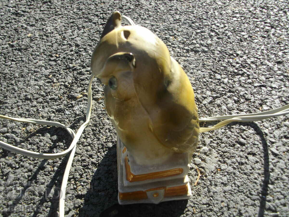 LAMPARA DE NOAPTE DE PORCELAN BUFINITA VECHE cu preț 85.00 BGN | € 43.46