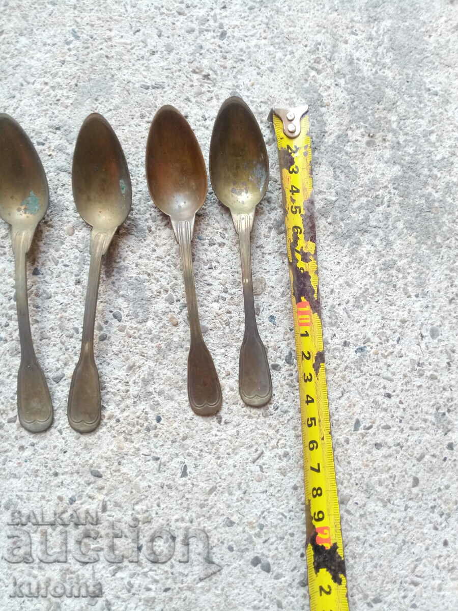 Old bronze spoons with price 29.99 BGN | € 15.33 Old bronze spoons with price 29.99 BGN | € 15.33