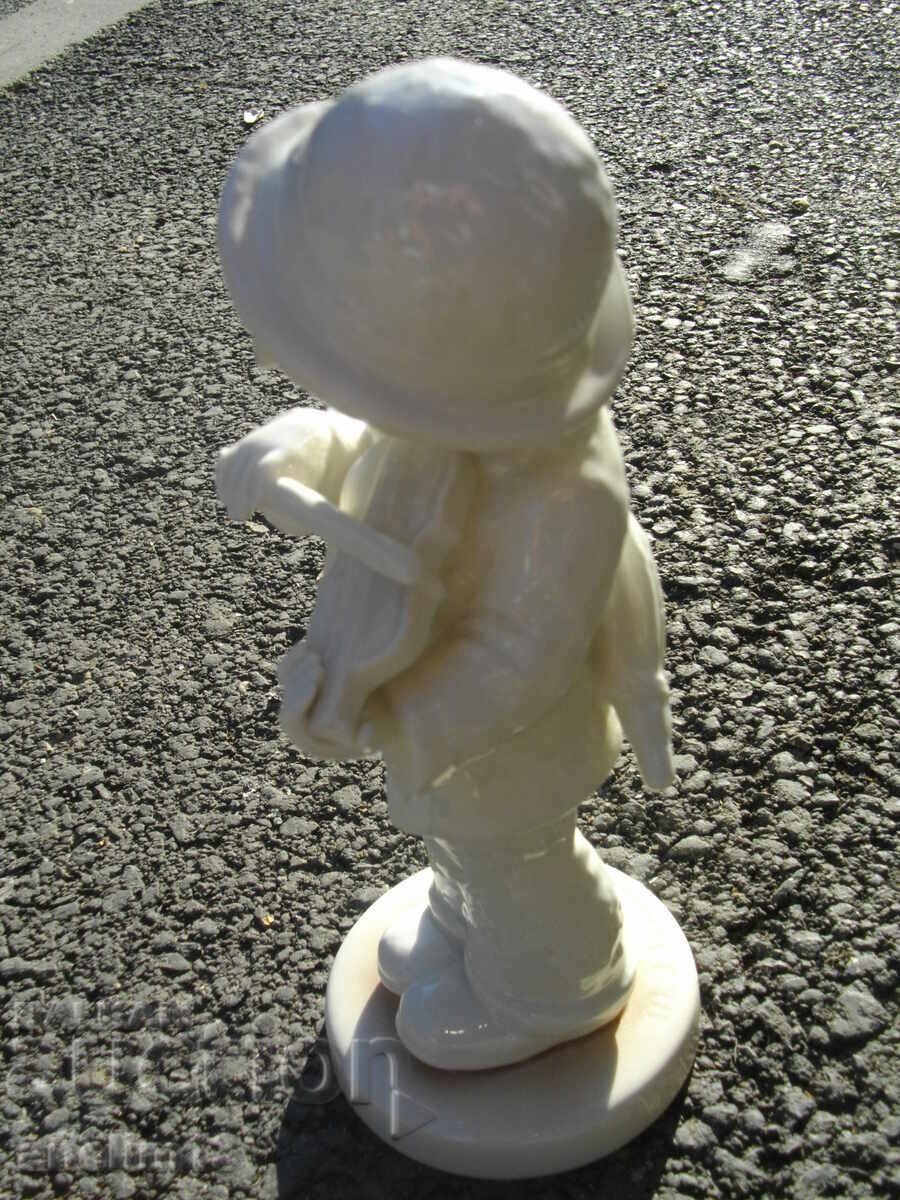 Delivery of OLD PORCELAIN GOEBEL HUMMEL