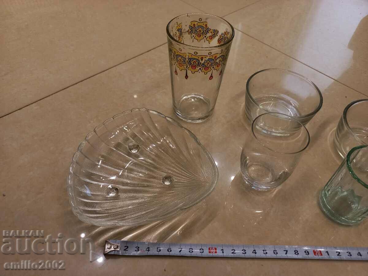 Glass Lot Retro Soc with price 4.00 BGN | € 2.05