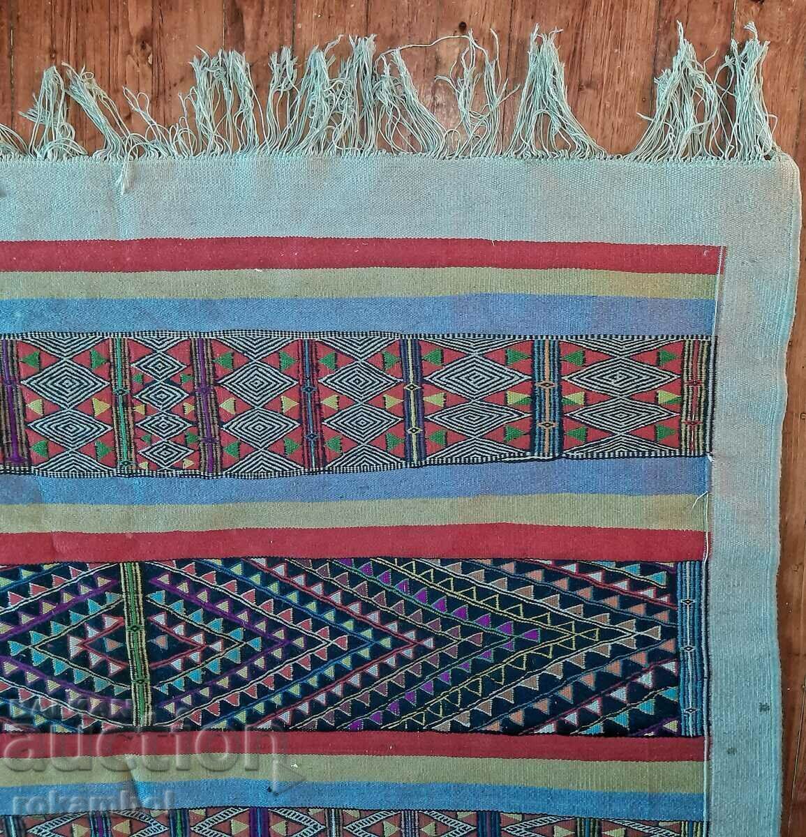 A unique hand-woven Moroccan rug - 5 A unique hand-woven Moroccan rug - 5