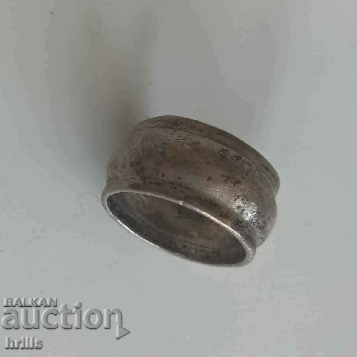 Auction  ANTIQUE RING UNISEX