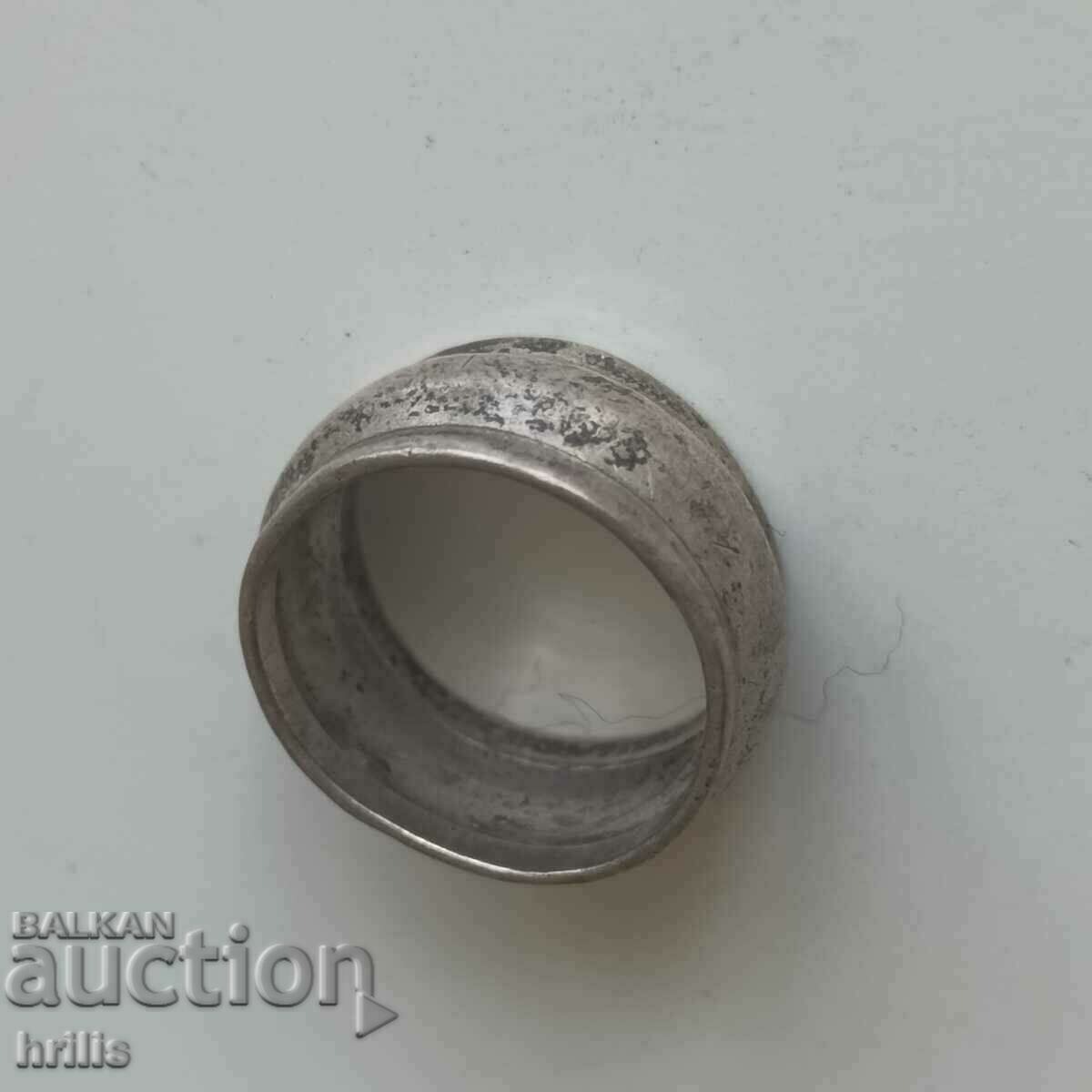 Delivery of ANTIQUE RING UNISEX