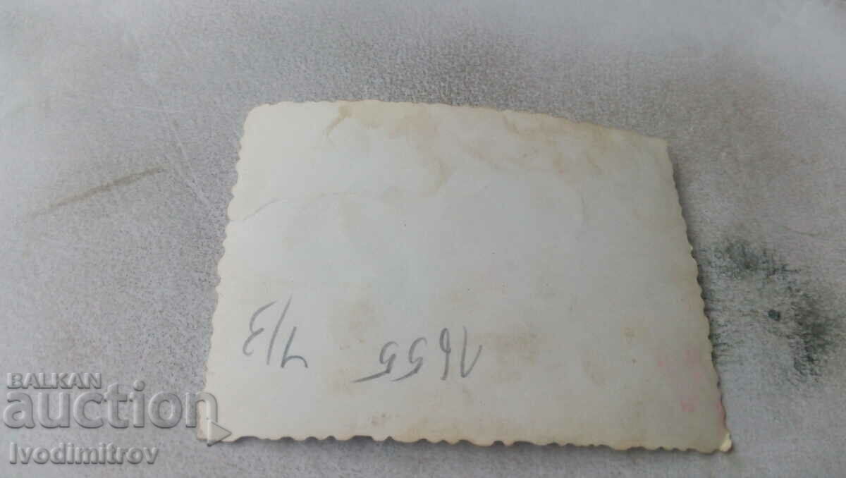 Photo Three children on the beach with price 1.45 BGN | € 0.74 Photo Three children on the beach with price 1.45 BGN | € 0.74