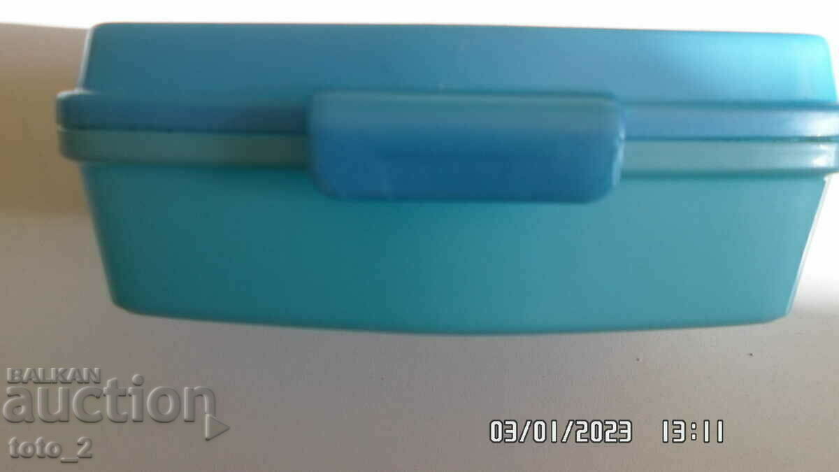 CUTIĂ DE SANDWICH PENTRU COPII - REGATUL ÎNGHEȚAT/FROZEN/ cu preț 4.50 BGN | € 2.30