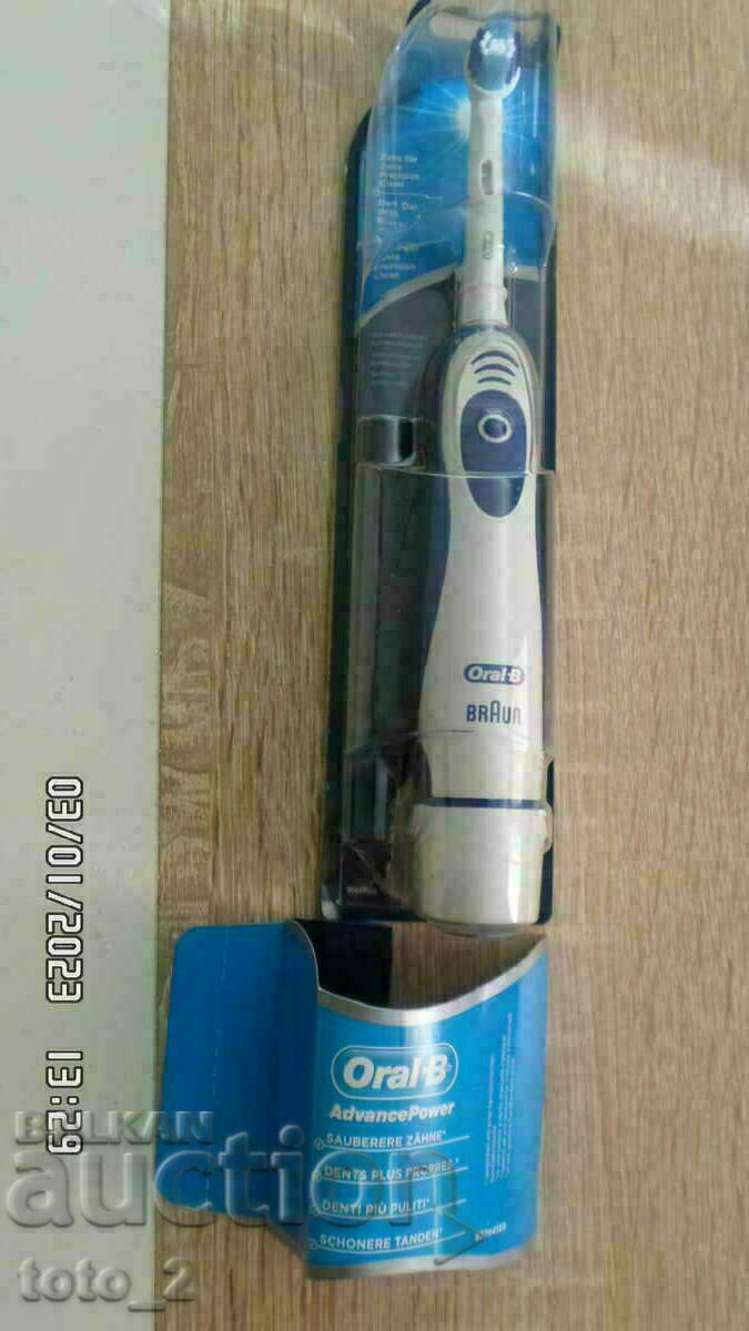 ELECTRIC TOOTHBRUSH /ORAL B -BRAUN/ ELECTRIC TOOTHBRUSH /ORAL B -BRAUN/
