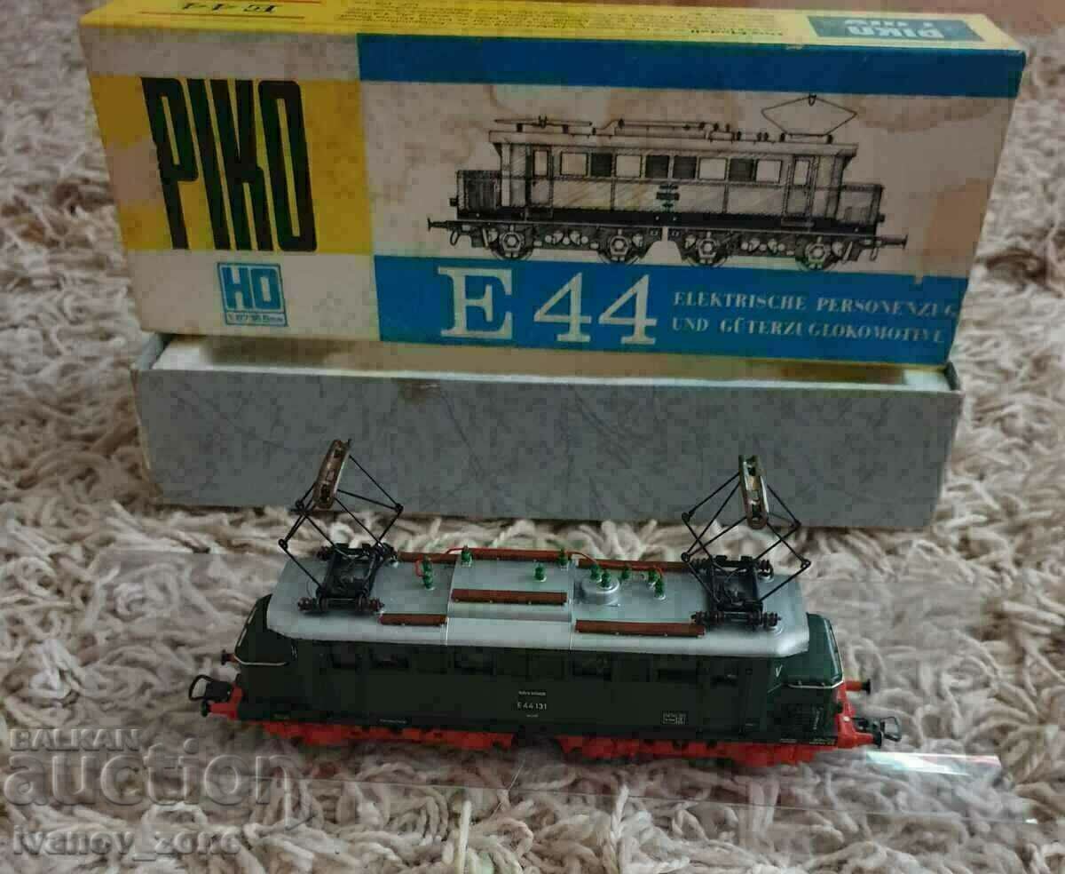 Locomotive Piko HO E44 - 7 Locomotive Piko HO E44 - 7