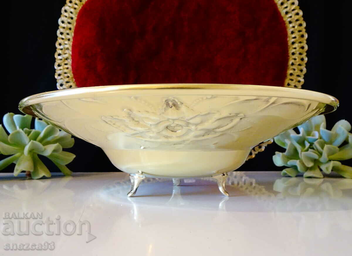 Bronze fruit bowl, roses, relief, baroque with price 59.00 BGN | € 30.17 Bronze fruit bowl, roses, relief, baroque with price 59.00 BGN | € 30.17