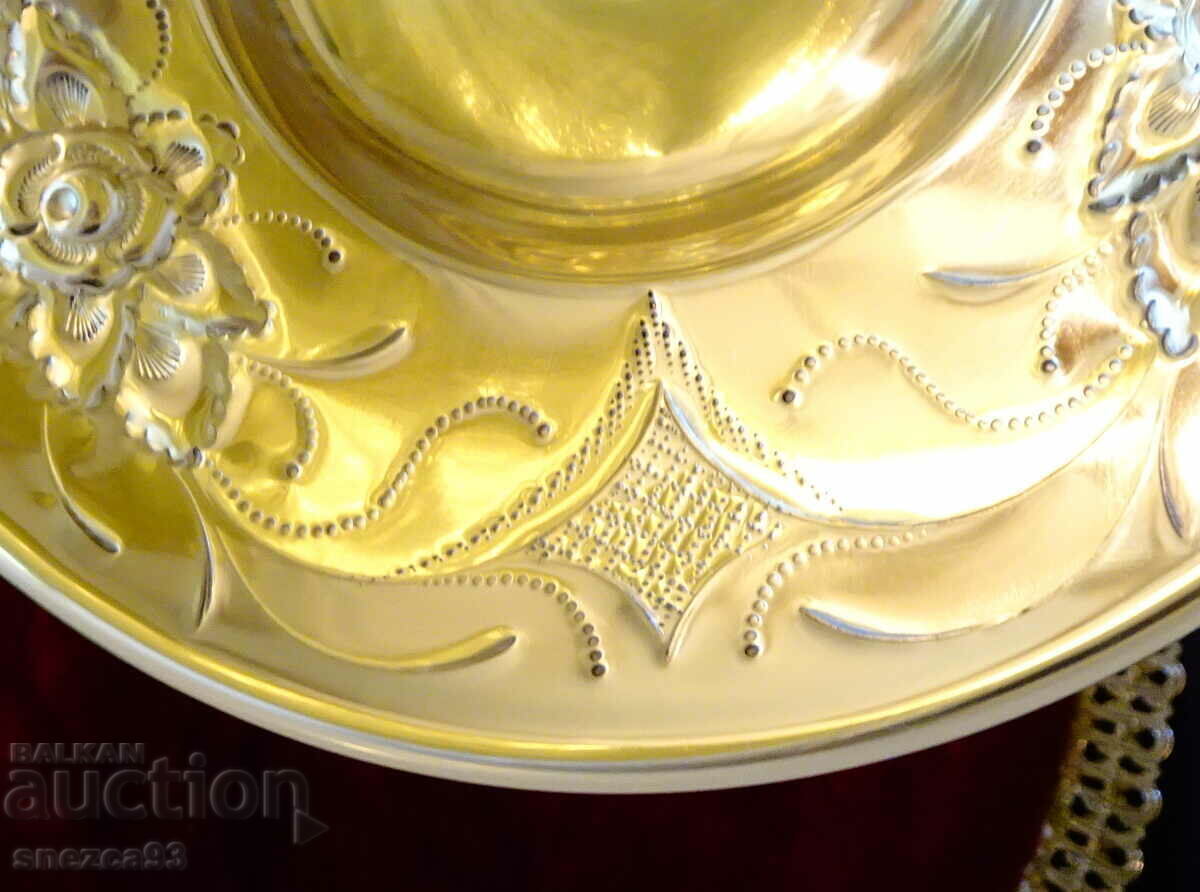 Delivery of Bronze fruit bowl, roses, relief, baroque Delivery of Bronze fruit bowl, roses, relief, baroque