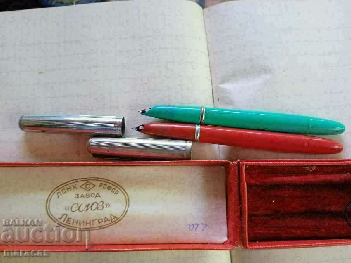 Auction Old pens. Auction Old pens.