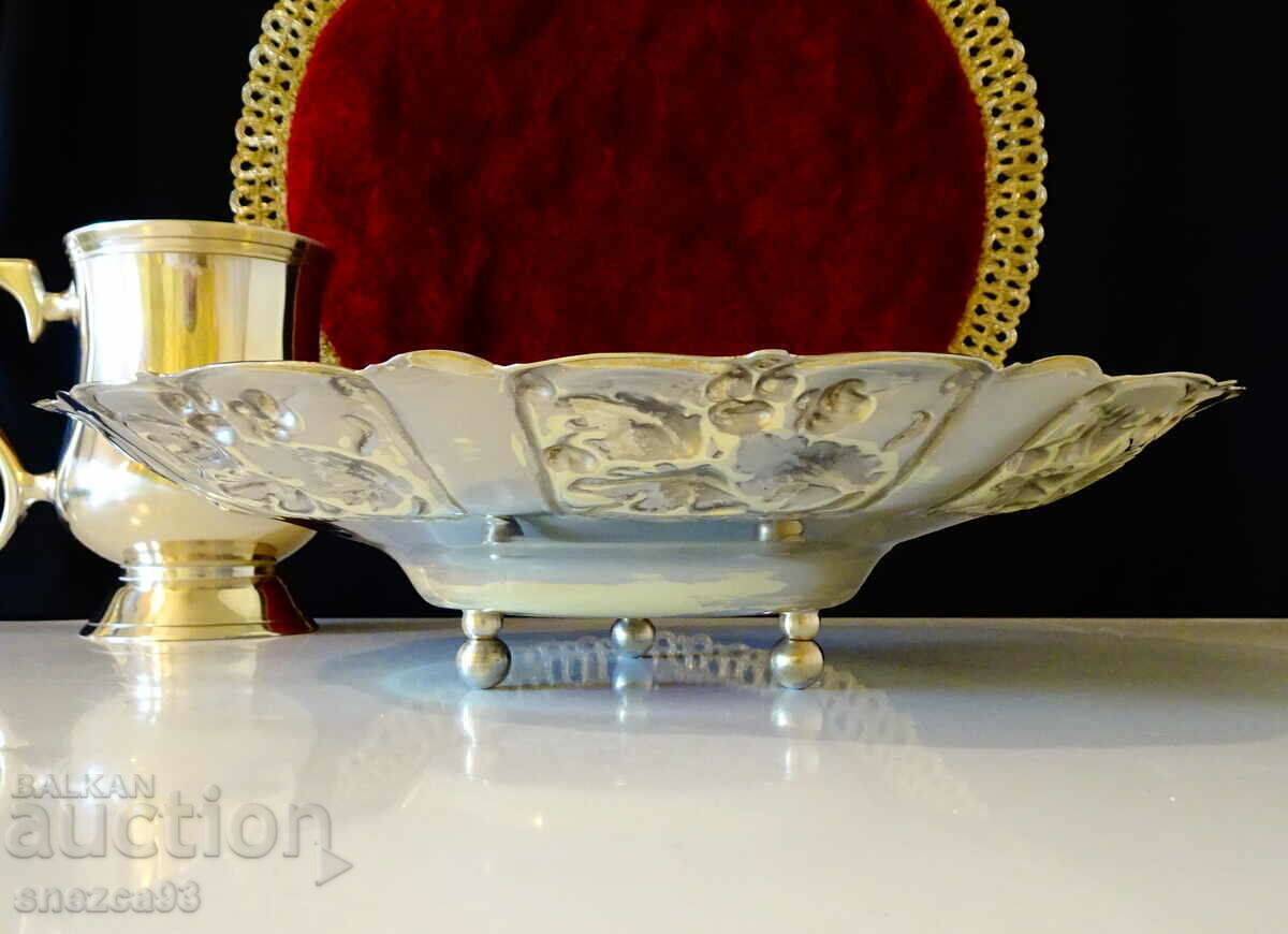 Auction Bronze fruit bowl, salad bowl Phoenix, baroque Auction Bronze fruit bowl, salad bowl Phoenix, baroque