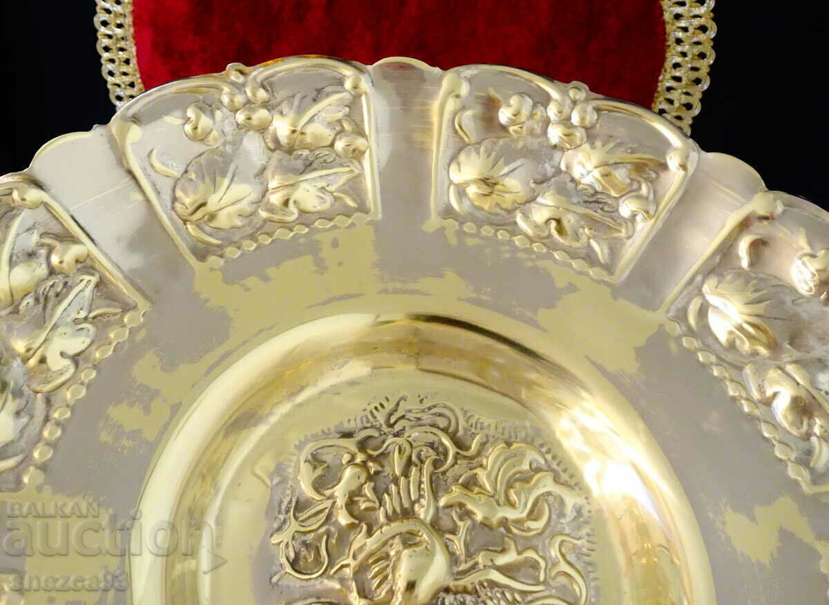 Delivery of Bronze fruit bowl, salad bowl Phoenix, baroque Delivery of Bronze fruit bowl, salad bowl Phoenix, baroque