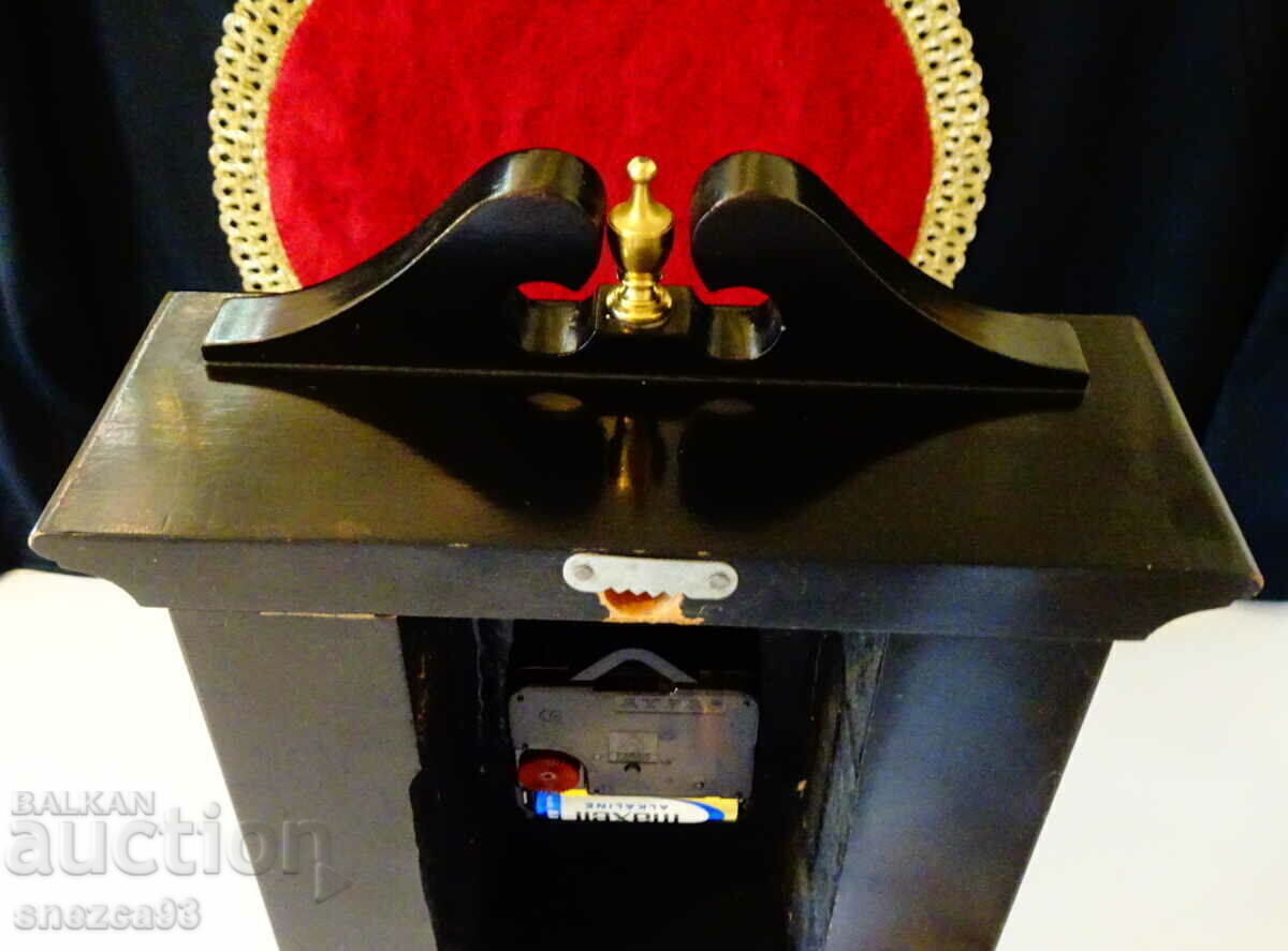 Delivery of German wall clock, brass, rosewood. Delivery of German wall clock, brass, rosewood.