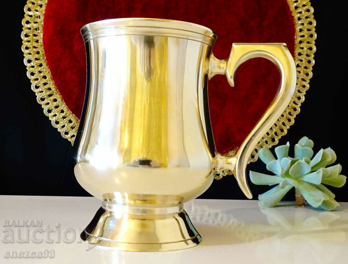 Livrarea Ceașcă de bronz, cană de bronz, marcată Livrarea Ceașcă de bronz, cană de bronz, marcată